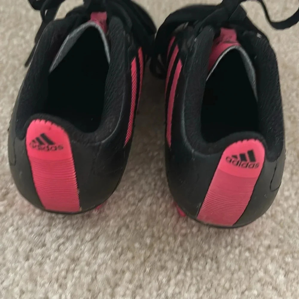 Good Condition Girls Cleats - Picture 3 of 6